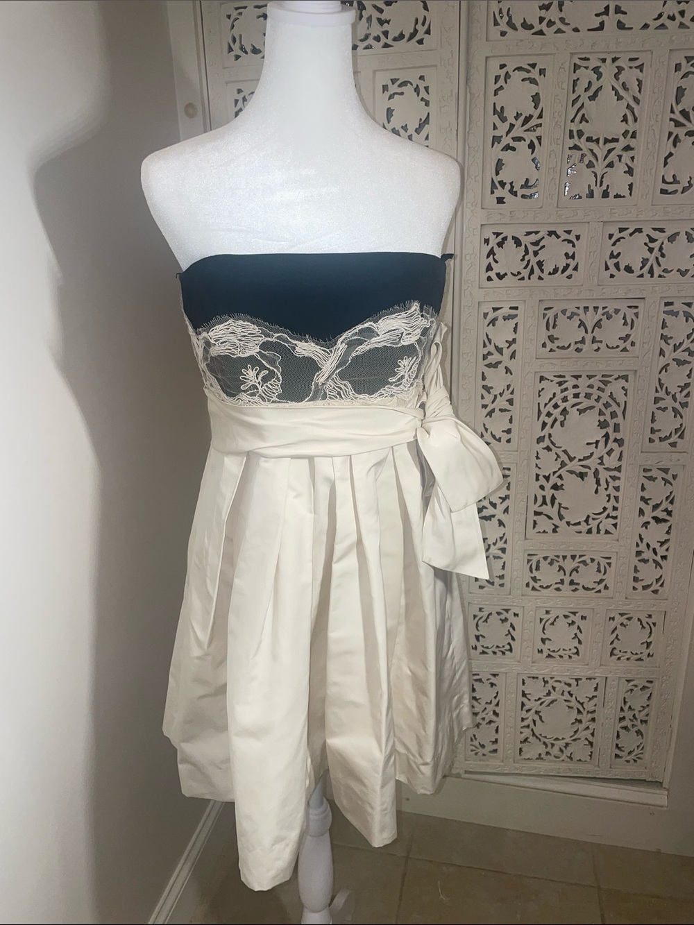 Vintage Lida baday and Black Strapless Lace-Trim Dress with Waist Tie